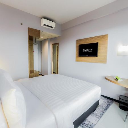 Favehotel Rungkut Surabaya Exteriör bild