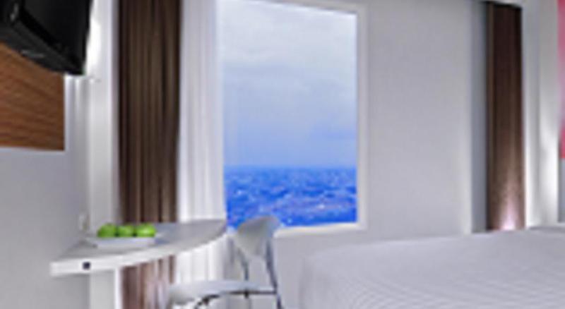 Favehotel Rungkut Surabaya Exteriör bild