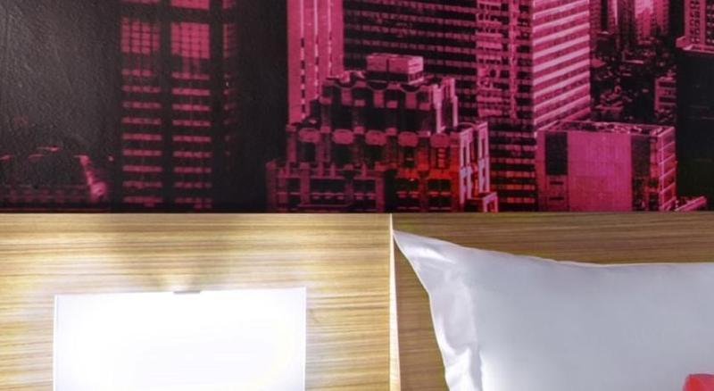 Favehotel Rungkut Surabaya Exteriör bild