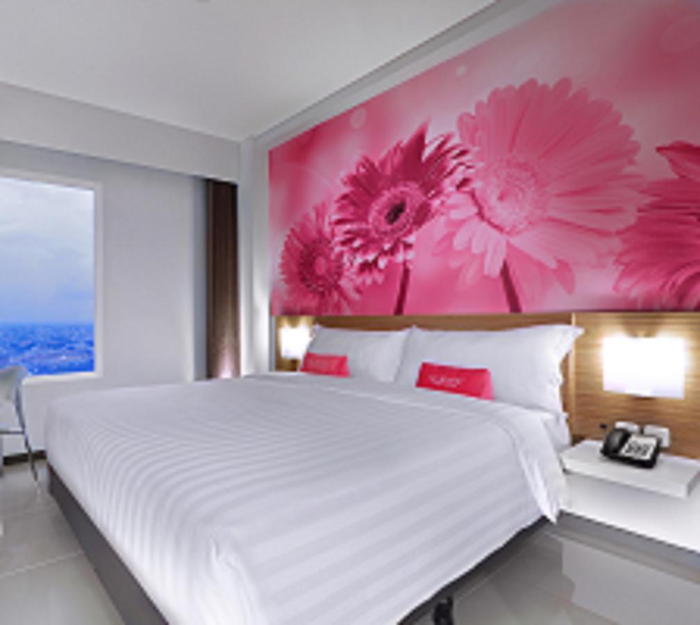 Favehotel Rungkut Surabaya Exteriör bild